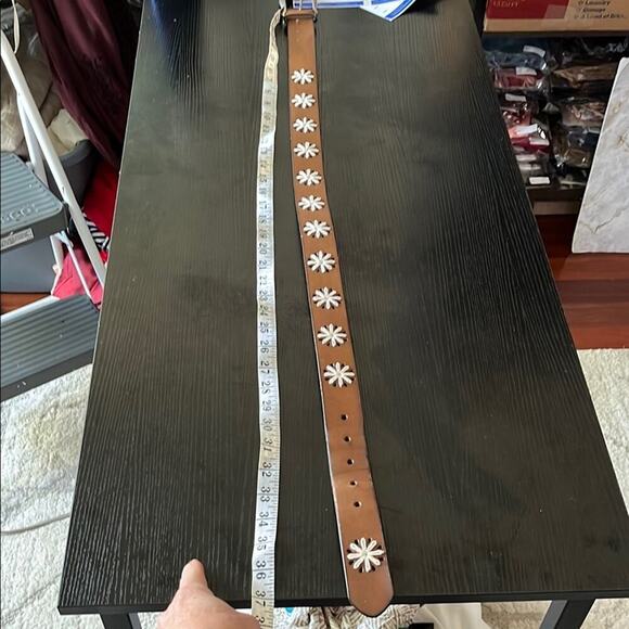 Black Leather Belt with Classic Buckle - Picture 4 of 8